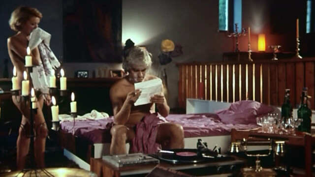 Luan Peters nude, Jane Lyle nude - The Devil's Men (1976) .