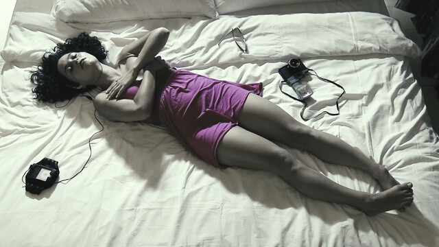 Damayanti Quintanar nude - Atmosfera (2010)