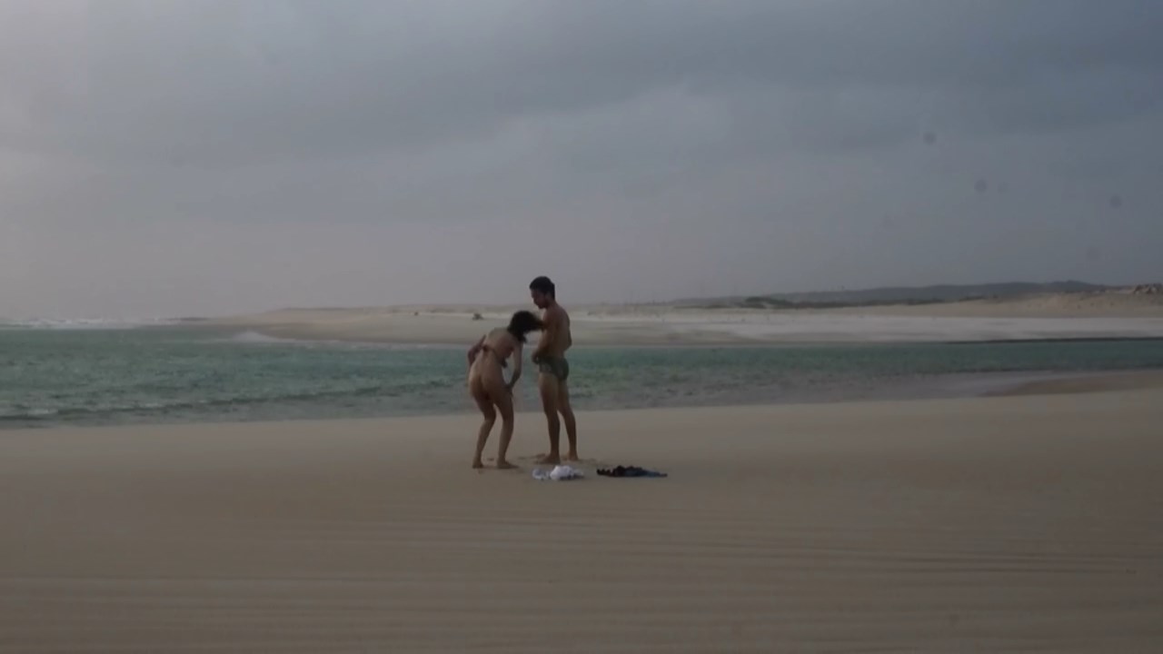 Loreta Dialla nude - Biquini Paraiso (2015)