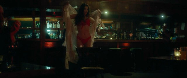 Eloise Lovell Anderson sexy - Villain (2020)