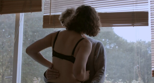 Sam Shilane sexy - Leila (2014)