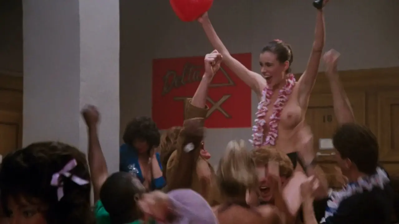 Nude video celebs » Shelley Long sexy, Monique Gabrielle nude - Night Shift  (1982)