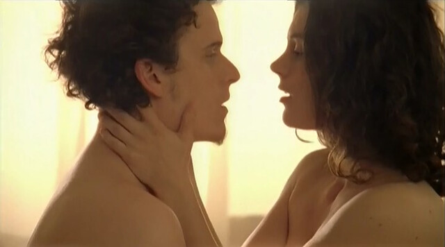 Carina Caputo nude - Le reveil (2002)