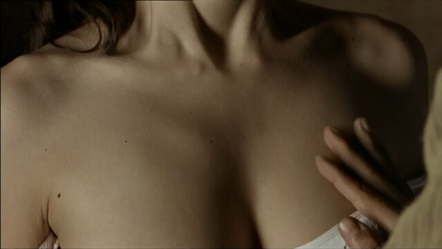 Leonor Watling nude - Son de mar (2001)