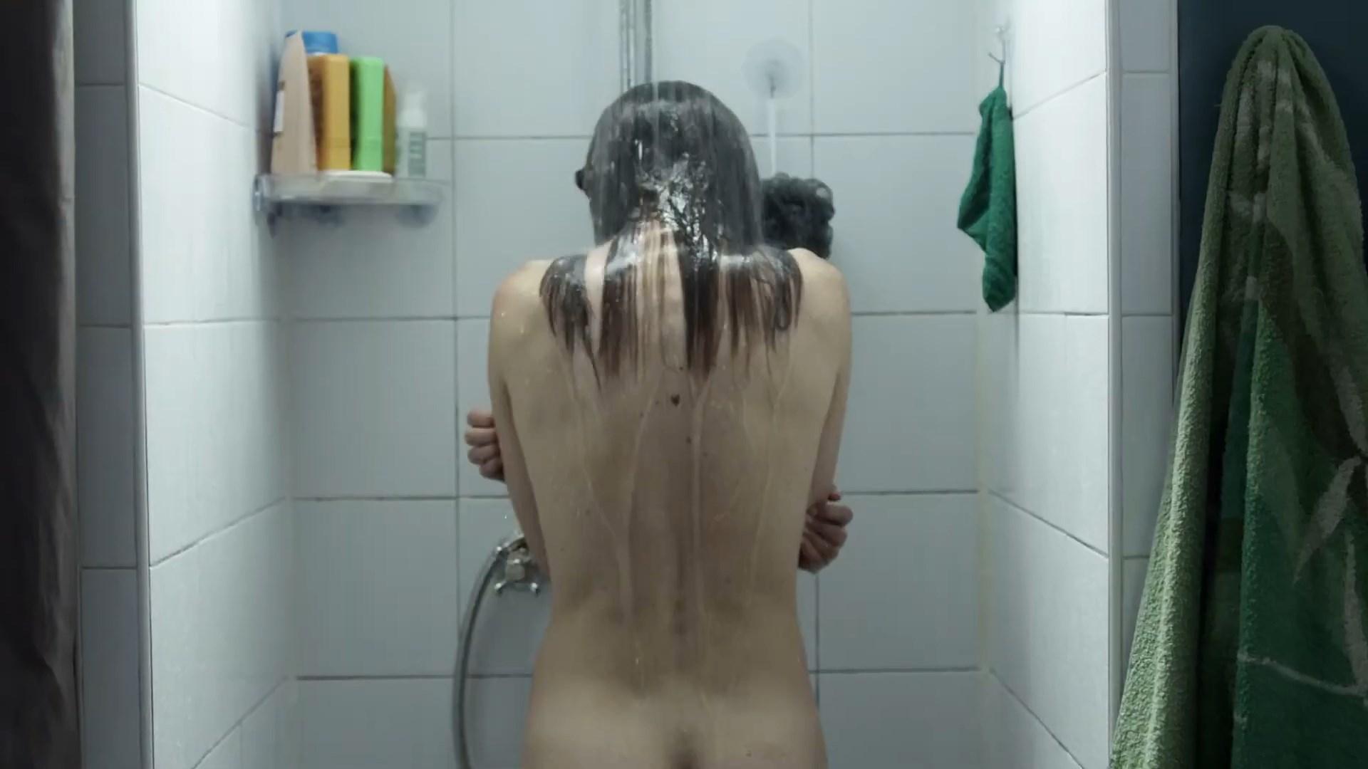 Stephanie Caillol nude - Au sol (2014)