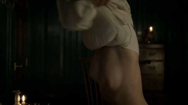 Caitriona Balfe nude - Outlander s05e09 (2020)