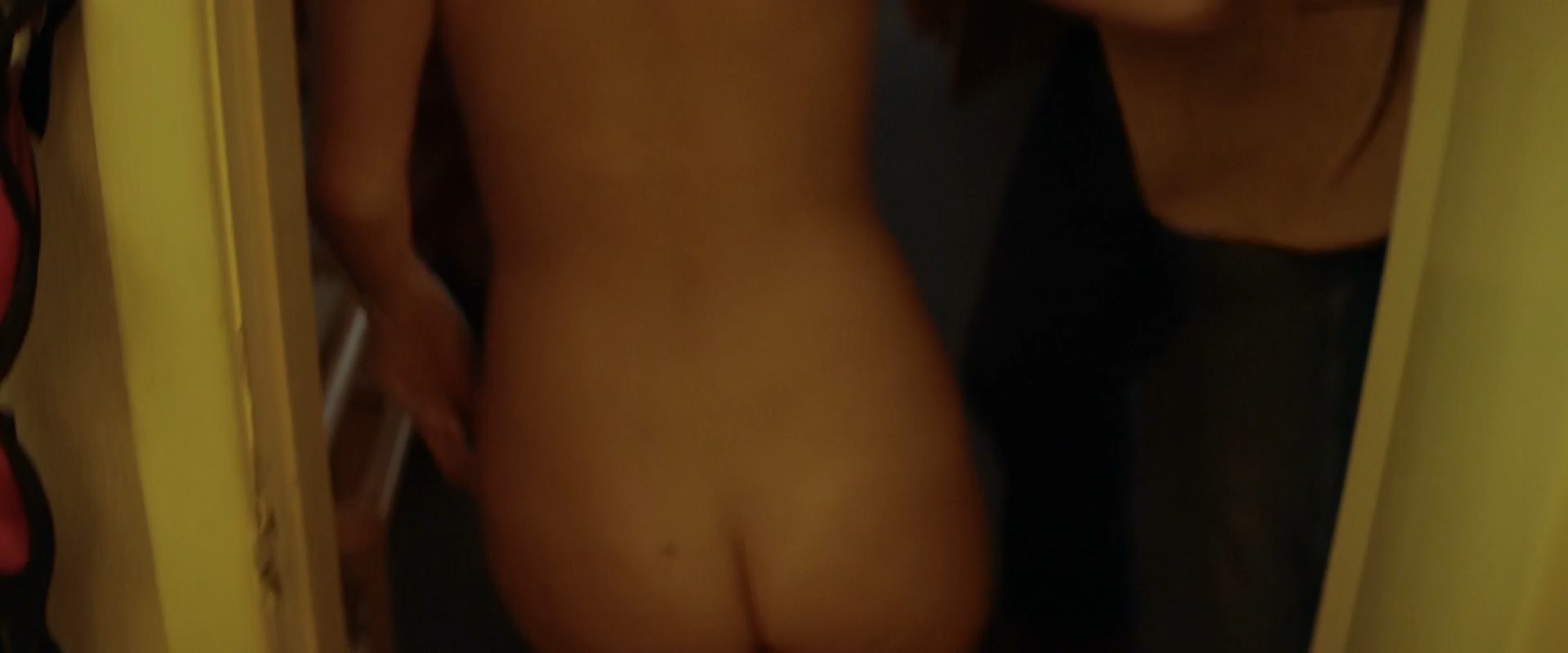 Olivia DeJonge nude, Geetanjali Thapa sexy - Stray Dolls (2020)