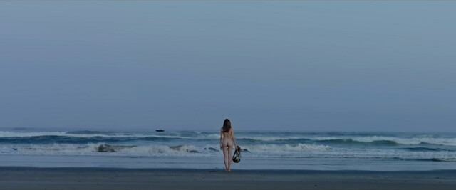 Kelsey Reinhardt nude, Jordan Monaghan nude - La Sirena (2017)