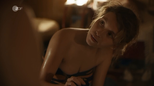 Nude Video Celebs Janina Fautz Nude Preis Der Freiheit 2019