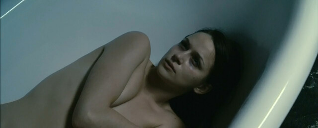Mischa Barton sexy, Yuliya Volkova sexy - You and I (2011)
