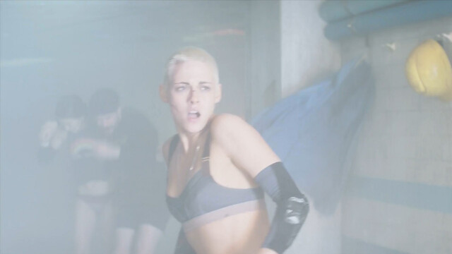 Kristen Stewart sexy, Jessica Henwick sexy - Underwater (2020)