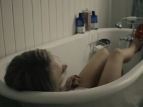 Juno Temple sexy, Alexandra Daddario sexy - Lost Transmissions (2019)