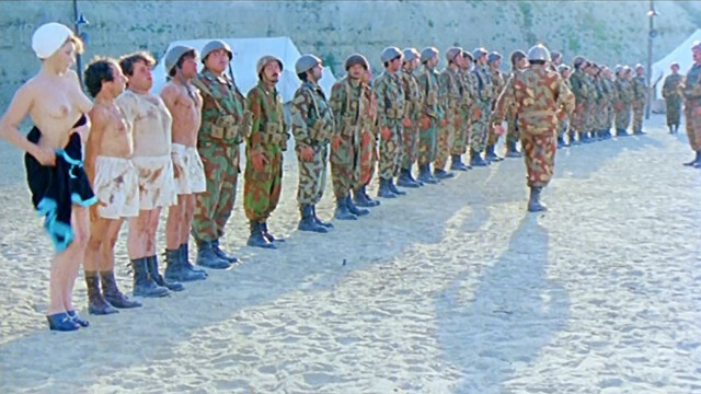 Edwige Fenech nude - La soldatessa alla visita militare (1977)