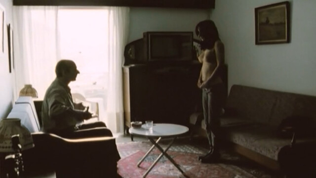 Evangelia Randou nude, Youlika Skafida nude - Kinetta (2005)
