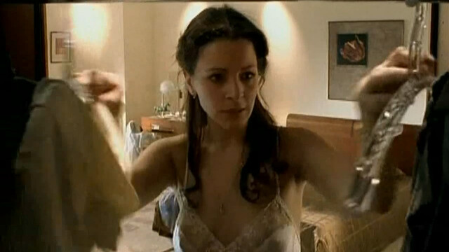 Evgeniya Kryukova nude - Upast vverh (2002)