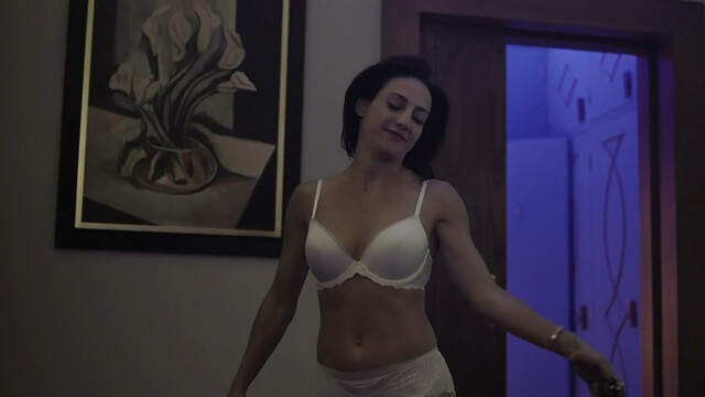 Alina Nastase nude, Eleonora Wexler sexy - La Valla s01e03 (2020)