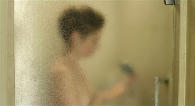Emmanuelle Devos nude, Aurelia Petit nude - Le temps de l'aventure (2013)