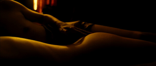 Emily Mortimer nude - Leonie (2010)