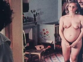 Nadine Clementi nude - A l'ombre de la canaille bleue (1986)