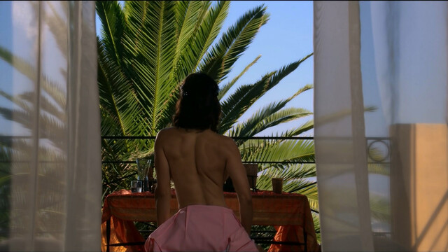 Leonor Varela sexy - Deseo (2013)
