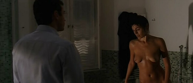 Claudia Gerini nude, Valeria Solarino nude - Viaggio Segreto (2006)