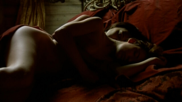 Pascale Bussieres nude, Rachel Crawford nude - When Night Is Falling (1995)