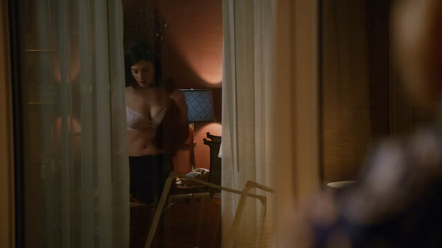 Jessica Pare sexy, Alexis Bledel nude - Mad Man s05e09 (2012)