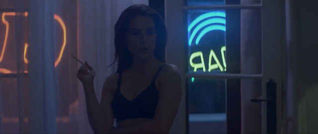 Cleo Pires nude - Resistance (Legalidade) (2019)