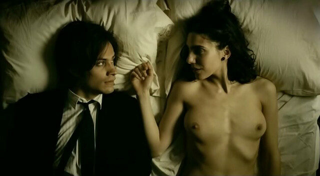 Mariana Anghileri nude, Analia Couceyro nude, Ana Celentano nude - El Pasado (2007)