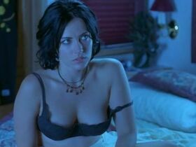 Dagmara Dominczyk nude - Tough Luck (2003)