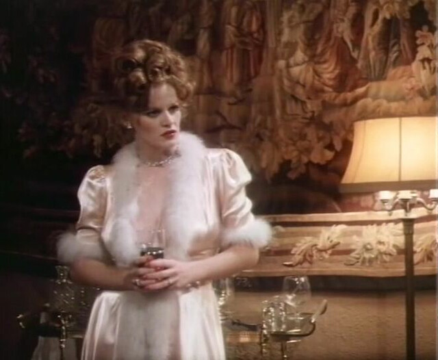 Lisa De Leeuw nude - Dixie Ray Hollywood Star (1983)