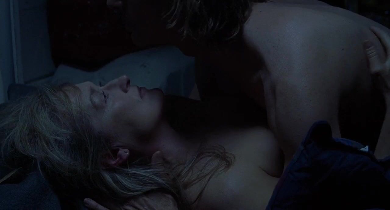 Meryl streep nude sex scene