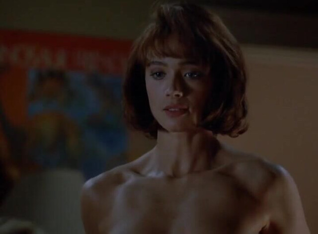 Lauren Holly sexy - Picket Fences s01e14 (1992)