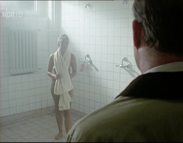 Sophie Schutt nude - Tatort e363 (1997)