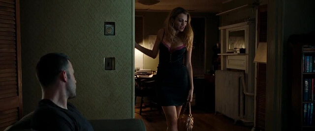 Blake Lively sexy - The Town (2010)