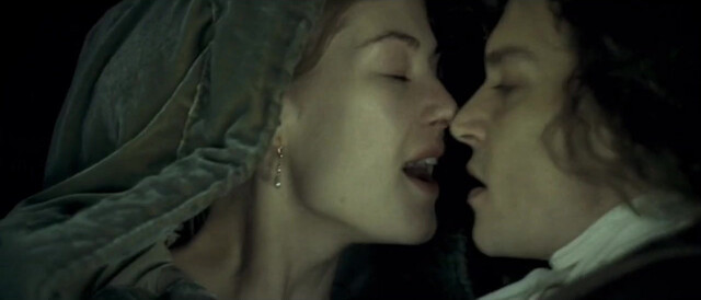 Rosamund Pike sexy - The Libertine (2004)