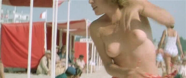 Valeria Bruni-Tedeschi nude, Zabou Breitman sexy, Nathalie Baye sexy - C'est La Vie (1990)