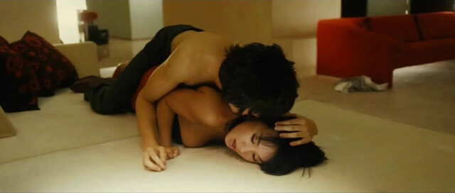 Han Chae-young nude, Jeong-hwa Eom nude - Love Now (2007)