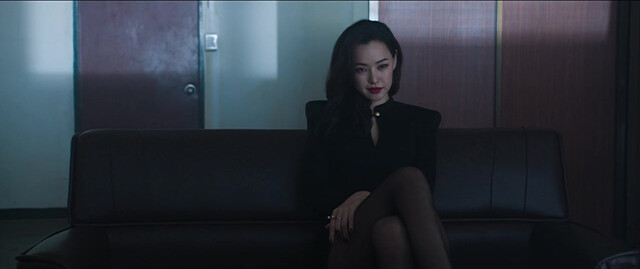 Lee Ha-nee sexy, Shin Se-kyung sexy - Tazza, Hand of God (2014)