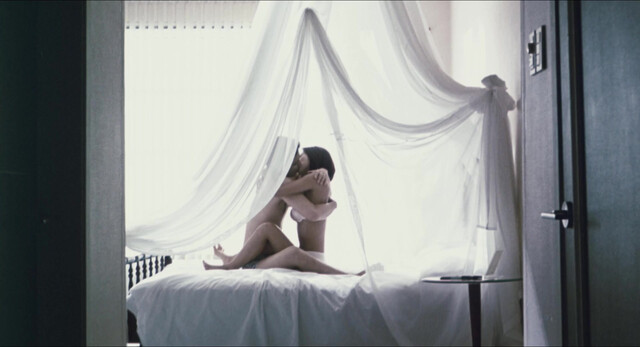 Jin Jae-Young nude - Sex is Zero (2002)