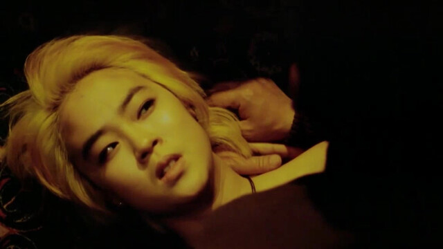 Lee Jae-eun nude, Ki-Yeon Kim nude - Yellow hair (1999)