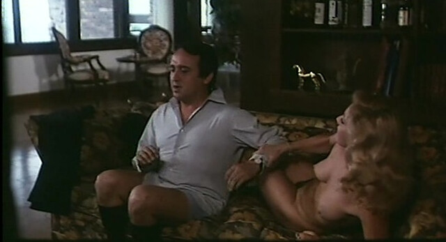 Maria Salerno nude - El erótico enmascarado (1980)