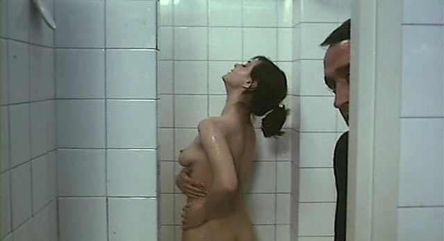 Azucena Hernandez nude - El erótico enmascarado (1980)