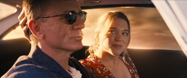 Lea Seydoux sexy - No Time to Die (2021)