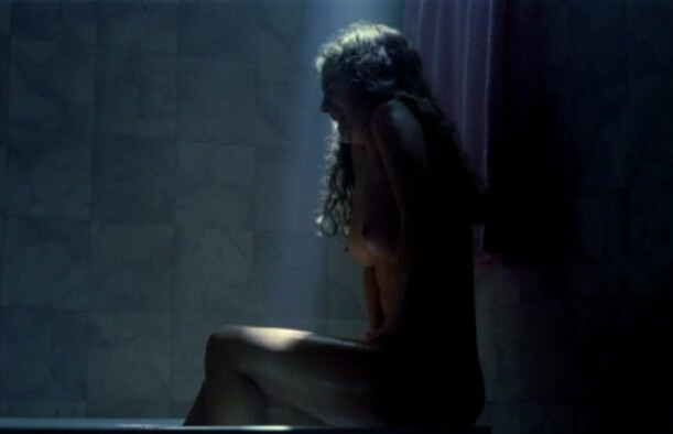 Leonor Seixas nude - A Passagem da Noite (2003)