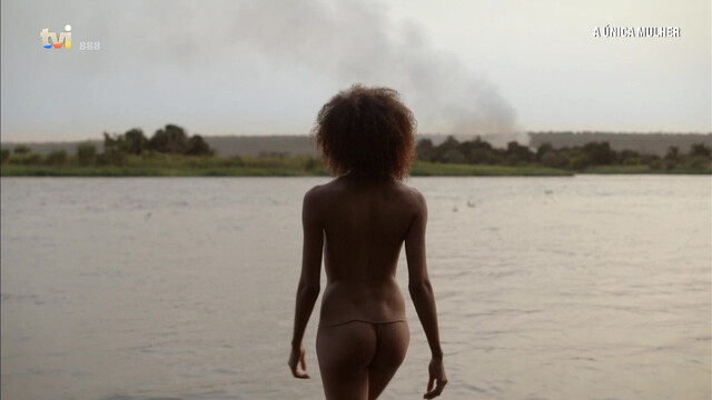 Ana Sofia Martins nude - A Única Mulher (2015)
