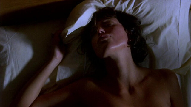 Marisa Cruz nude - Kiss Me (2004)