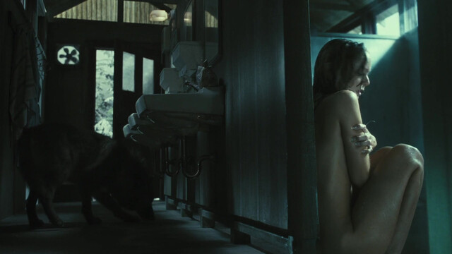 Sarah Wayne Callies sexy - Whisper (2007)
