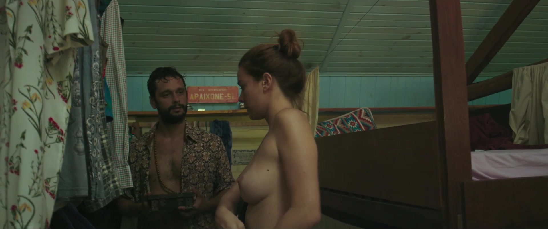 Mariana Molina nude, Aline Fanju nude - O Buscador (2019)