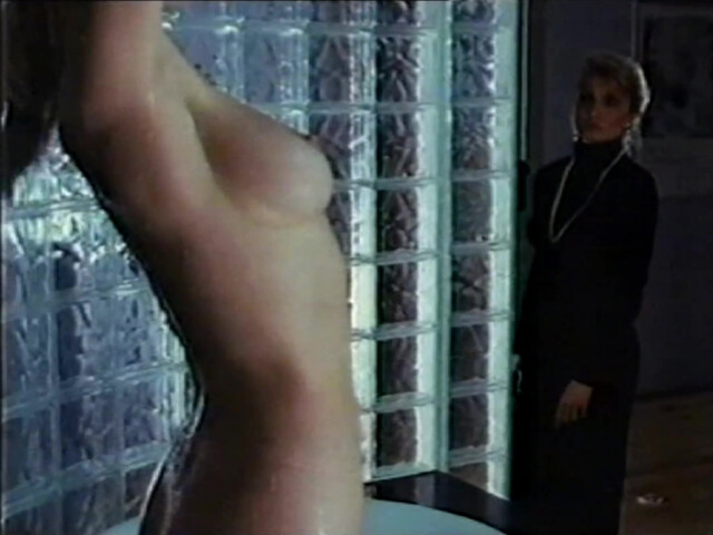 Imogen Annesley nude - Flair s01e02 (1990)